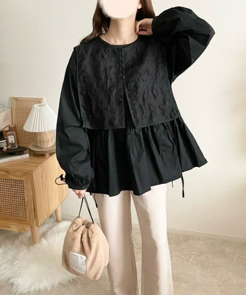 ECRIRE（エクリール）の「【TOMOコラボ】レイヤードレースブラウス（シャツ/ブラウス・レディース・ブラック/ベージュ/オフホワイト・M/L）」の4枚目の写真