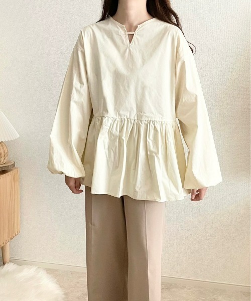 ECRIRE（エクリール）の「【TOMOコラボ】レイヤードレースブラウス