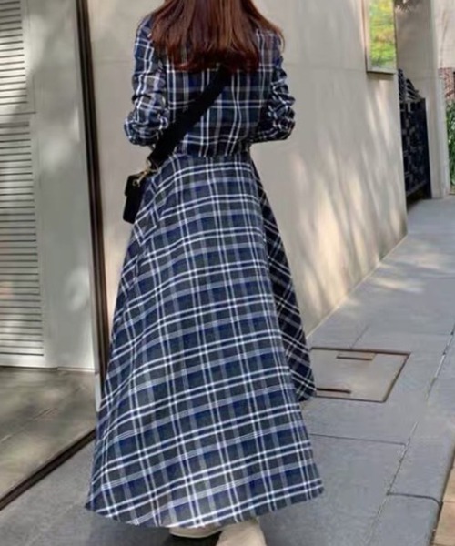 Auntie Rosa（アンティローザ）の「マドラスチェック フレアシャツワンピース（ワンピース・レディース・ネイビー・FREE）」の3枚目の写真