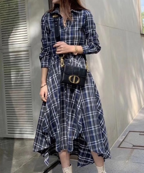 Auntie Rosa（アンティローザ）の「マドラスチェック フレアシャツワンピース（ワンピース・レディース・ネイビー・FREE）」の4枚目の写真