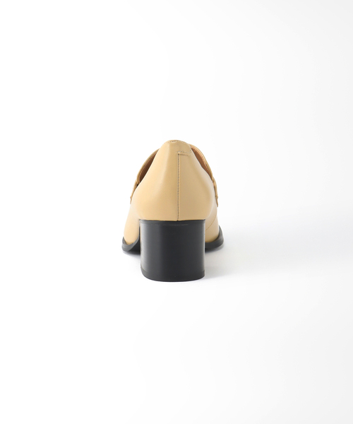 B.C STOCK（ベーセーストック）の「ヒールローファー（パンプス・レディース・ベージュ/ブラック・SMALL/MEDIUM/LARGE）」の4枚目の写真