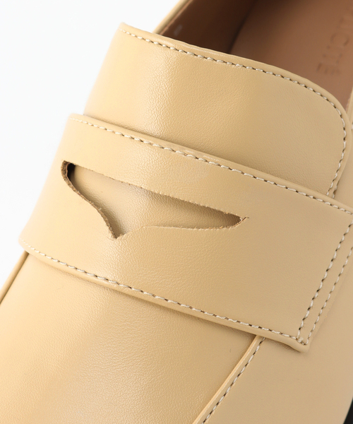 B.C STOCK（ベーセーストック）の「ヒールローファー（パンプス・レディース・ベージュ/ブラック・SMALL/MEDIUM/LARGE）」の9枚目の写真