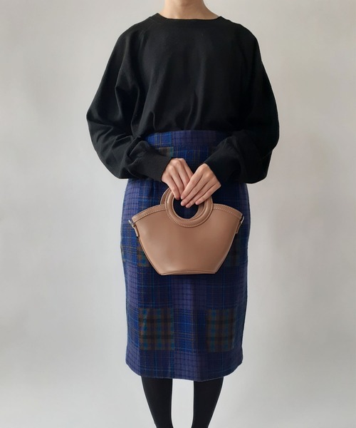 thank U more(サンキューモア)の「丸形ハンドル トート ショルダーバッグ(ショルダーバッグ・レディース・ブラック/ブラウン系その他/ブラック系その他/ブラウン/ベージュ・FREE)」の13枚目の写真