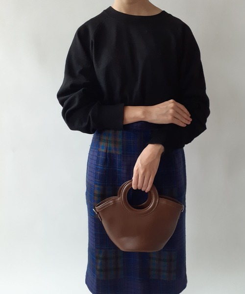 thank U more(サンキューモア)の「丸形ハンドル トート ショルダーバッグ(ショルダーバッグ・レディース・ブラック/ブラウン系その他/ブラック系その他/ブラウン/ベージュ・FREE)」の18枚目の写真