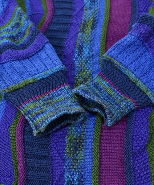 VINTAGE(ヴィンテージ)の「【ヴィンテージ古着】90's COLOURS BY ALEXANDER JULIAN 立体編み 3D コットンニットセーター USA製(ニット/セーター・メンズ・マルチ・LARGE)」の4枚目の写真