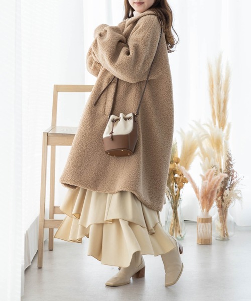 SLURR（スラ―）の「プードル風ボアフレアコート（その他アウター・レディース・ベージュ/モカ/アイボリー・FREE）」の17枚目の写真