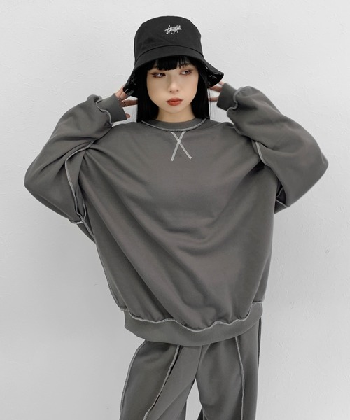 LVEU.（ラブユ.）の「【LVEU.】ステッチデザインスウェットセットアップ / セットアップ トップス パンツ スウェット ステッチ 長袖 ワイド ルーズ オーバー ブラック ダークグレー グレー（セットアップ・レディース・ダークグレー/ブラック・FREE）」の16枚目の写真