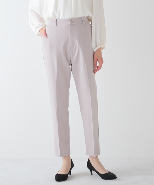 Honeys(ハニーズ)の「センタープレスパンツ(股下63cm)(スラックス・レディース・ブラック/ピンクベージュ/杢グレー/サックスブルー系/ベージュ/ネイビー・S/M/L/LL/3L)」の6枚目の写真