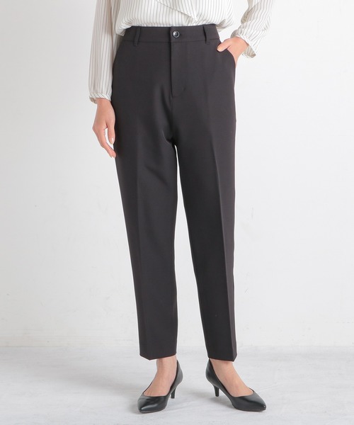 Honeys(ハニーズ)の「センタープレスパンツ(股下63cm)(スラックス・レディース・ブラック/ピンクベージュ/杢グレー/サックスブルー系/ベージュ/ネイビー・S/M/L/LL/3L)」の16枚目の写真