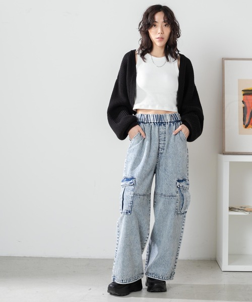 WEGO（ウィゴー）の「WEGO/デニムイージーワイドカーゴパンツ（デニムパンツ・レディース・コバルトブルー/ブラック系その他・FREE）」の3枚目の写真