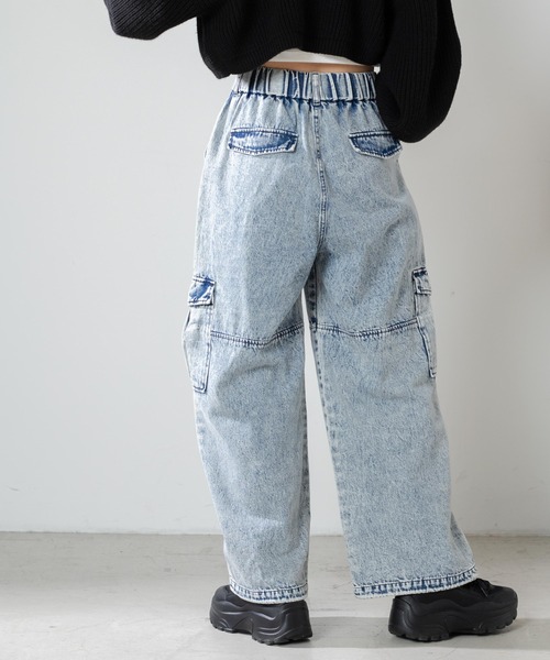 WEGO（ウィゴー）の「WEGO/デニムイージーワイドカーゴパンツ（デニムパンツ・レディース・コバルトブルー/ブラック系その他・FREE）」の12枚目の写真