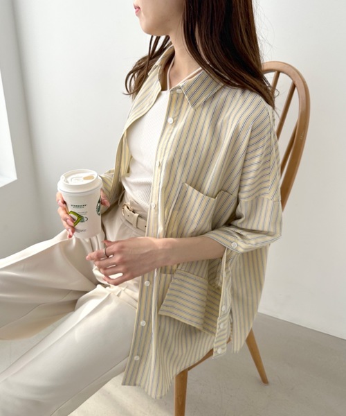 OLIVE des OLIVE（オリーブデオリーブ）の「【WEB限定】マントスリーブビッグシャツ（シャツ/ブラウス・レディース・ミント/グレイッシュベージュ/ライトグレー/オフホワイト/イエロー・FREE）」の5枚目の写真