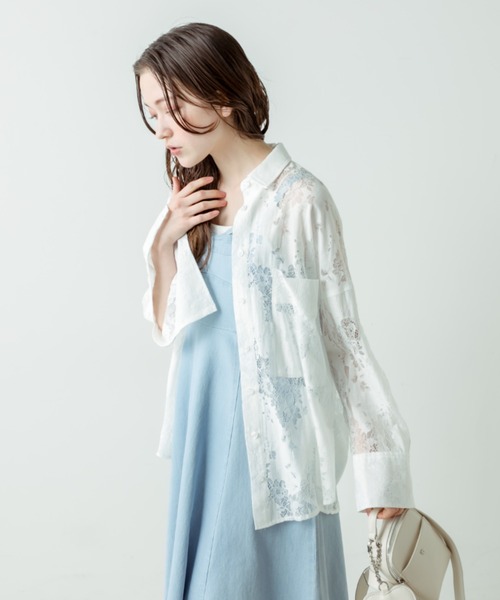 OLIVE des OLIVE（オリーブデオリーブ）の「【WEB限定】マントスリーブビッグシャツ（シャツ/ブラウス・レディース・ミント/グレイッシュベージュ/ライトグレー/オフホワイト/イエロー・FREE）」の14枚目の写真