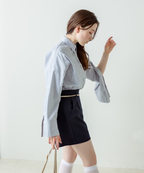 OLIVE des OLIVE（オリーブデオリーブ）の「【WEB限定】マントスリーブビッグシャツ（シャツ/ブラウス・レディース・ミント/グレイッシュベージュ/ライトグレー/オフホワイト/イエロー・FREE）」の20枚目の写真