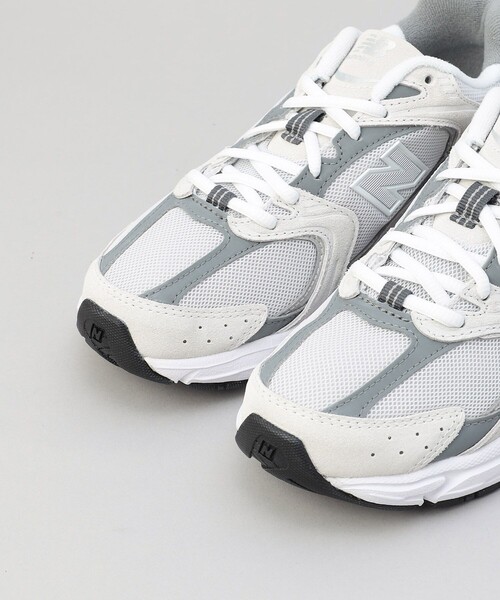FREAK'S STORE（フリークスストア）の「【限定展開】New Balance / ニューバランス　MR530（スニーカー・レディース・ブラック/グレー/オフホワイト・24.5cm/24.0cm/23.5cm）」の9枚目の写真