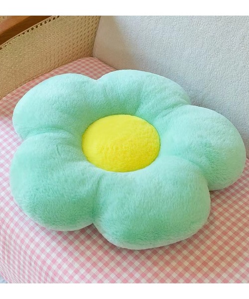 LAFFMO(ラフモ)の「ふわふわフラワークッション(クッション/クッションカバー・レディース・ホワイト/グリーン/ピンク/キャメル/イエロー・FREE)」の2枚目の写真