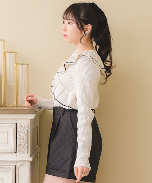 ems excite（エムズエキサイト）の「フリル襟NTカーデ（ニット/セーター・レディース・グリーン/ブラック/ナチュラル・FREE）」の9枚目の写真