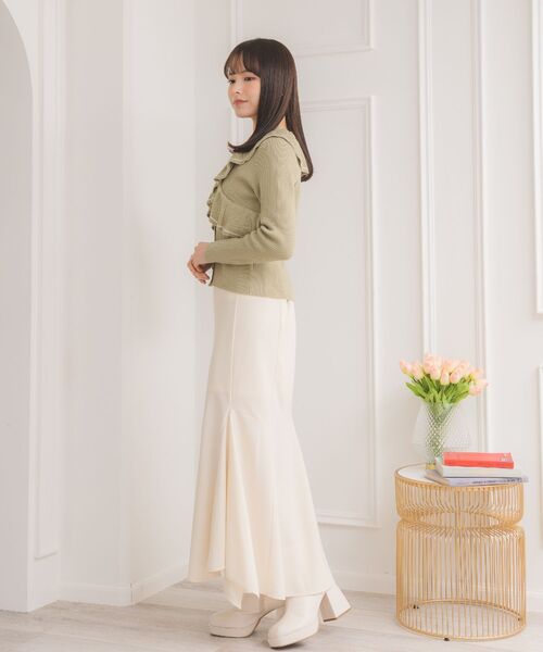 ems excite（エムズエキサイト）の「フリル襟NTカーデ（ニット/セーター・レディース・グリーン/ブラック/ナチュラル・FREE）」の19枚目の写真