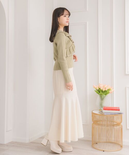 ems excite（エムズエキサイト）の「フリル襟NTカーデ（ニット/セーター・レディース・グリーン/ブラック/ナチュラル・FREE）」の20枚目の写真