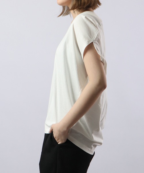 atONE(アットワン)の「atONE 綿100% コクーンドルマンカットソー 半袖(Tシャツ/カットソー・レディース・杢グレー/ブラック/ライトベージュ/ホワイト・LL~3L/M~L/4L~5L)」の7枚目の写真