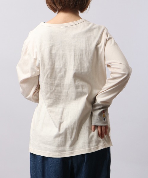 Emago(イマゴ)の「EMAGO 袖リブ切替えロングスリーブTシャツ(Tシャツ/カットソー・レディース・ネイビー/アイボリー/ブラック・FREE)」の7枚目の写真