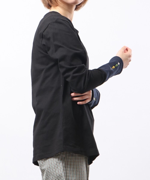 Emago(イマゴ)の「EMAGO 袖リブ切替えロングスリーブTシャツ(Tシャツ/カットソー・レディース・ネイビー/アイボリー/ブラック・FREE)」の15枚目の写真