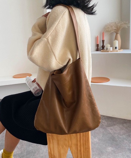 Chaco closet(チャコ クローゼット)の「フェイクレザースクエアートートバッグ(トートバッグ・レディース・ブラウン/ブラック・FREE)」の11枚目の写真