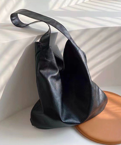 Chaco closet(チャコ クローゼット)の「フェイクレザースクエアートートバッグ(トートバッグ・レディース・ブラウン/ブラック・FREE)」の7枚目の写真