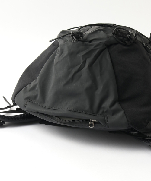 karrimor(カリマー)の「【karrimor / カリマー】altair 20 (アルタイル)(バックパック/リュック・メンズ・ブラック・FREE)」の6枚目の写真
