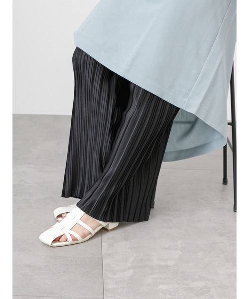 Lugnoncure（ルノンキュール）の「プリーツイージーパンツ(セルフカット可)（その他パンツ・レディース・グレー/ベージュ/パープル/ブラック・ﾌﾘ-）」の2枚目の写真