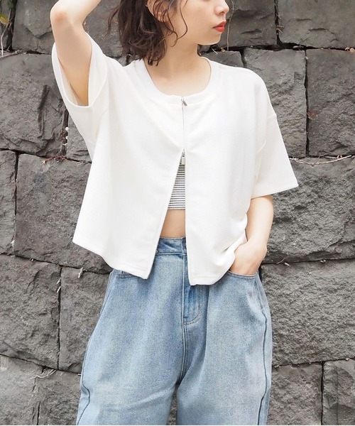 tiptop（ティップトップ）の「ポリテレコダブルジップ半袖カーディガン（カーディガン/ボレロ・レディース・ブルー/アイボリー/ブラック/グリーン・FREE）」の2枚目の写真