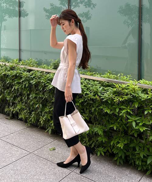 couture brooch（クチュールブローチ）の「◆【セットアップ着用可能】麻調合繊ペプラムブラウス（シャツ/ブラウス・レディース・ブラック/ナチュラル/ライトグリーン・36/38/40/42）」の22枚目の写真