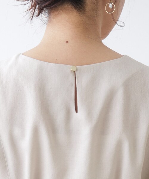 couture brooch（クチュールブローチ）の「◆【セットアップ着用可能】麻調合繊ペプラムブラウス（シャツ/ブラウス・レディース・ブラック/ナチュラル/ライトグリーン・36/38/40/42）」の8枚目の写真