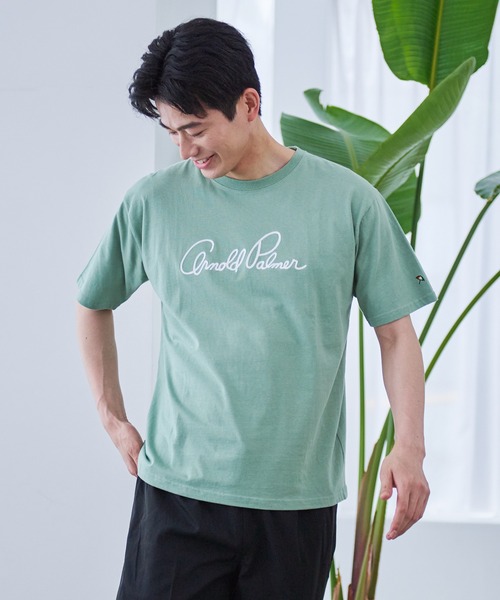 Arnold Palmer（アーノルドパーマー）の「USAコットン 天竺 シェア レガシー ロゴ Tシャツ（Tシャツ/カットソー・レディース・ホワイト/グリーン/ネイビー/ピンク・M/S/XS/L/LL）」の1枚目の写真