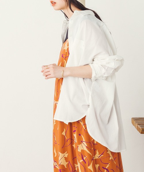 lil nina（リルニーナ）の「キャンブリックボイル 無地 オーバー長袖シャツ（シャツ/ブラウス・レディース・ネイビー/パープル/タン/ホワイト/ライトブラウン・FREE）」の6枚目の写真