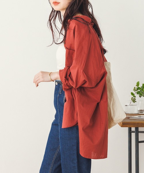 lil nina（リルニーナ）の「キャンブリックボイル 無地 オーバー長袖シャツ（シャツ/ブラウス・レディース・ネイビー/パープル/タン/ホワイト/ライトブラウン・FREE）」の9枚目の写真