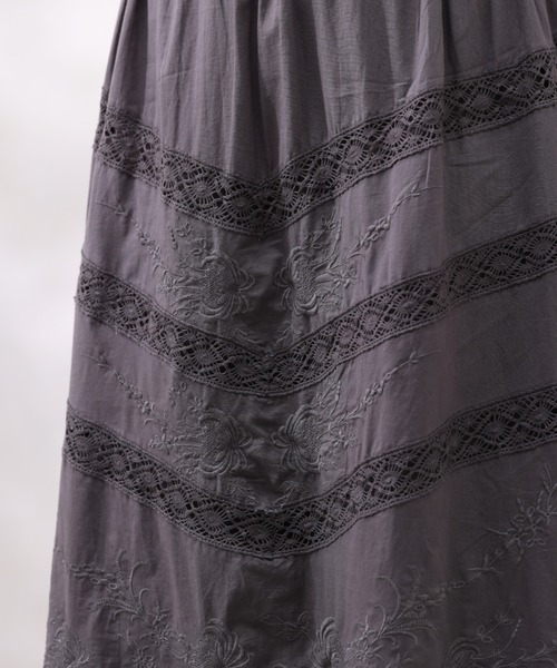 Chez toi（シェトワ）の「コットン刺繍×レーススカート（スカート・レディース・チャコールグレー/オフホワイト/カーキ・FREE）」の12枚目の写真