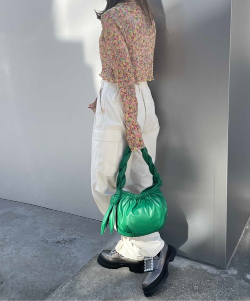 Casselini（キャセリーニ）の「Casselini(キャセリーニ)ツイストバルーンバッグ（ハンドバッグ・レディース・ブラック/グリーン/パープル・FREE）」の5枚目の写真