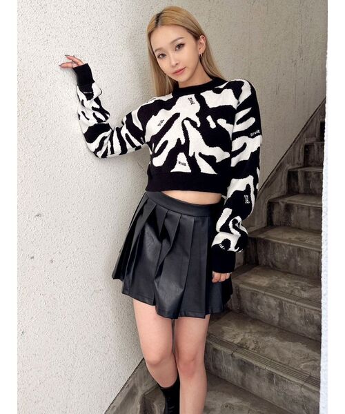 GYDA(ジェイダ)の「オリジナルGYDAゼブラニットTOPS(ニット/セーター・レディース・ブラック/グレー・FREE)」の20枚目の写真