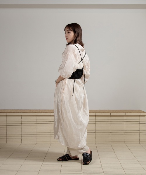 Amiur（エミレ）の「twill cross camisole bustier / ツイルクロスキャミソールビスチェ（その他トップス・レディース・アイボリー/ブラック・FREE）」の18枚目の写真