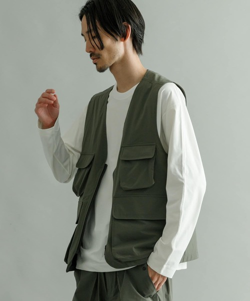 URBAN RESEARCH（アーバンリサーチ）の「『撥水/速乾』『UR TECH POLIsh POLI』マルチミリタリーVEST（ベスト・メンズ・ブラック/オリーブ・MEDIUM/LARGE）」の17枚目の写真