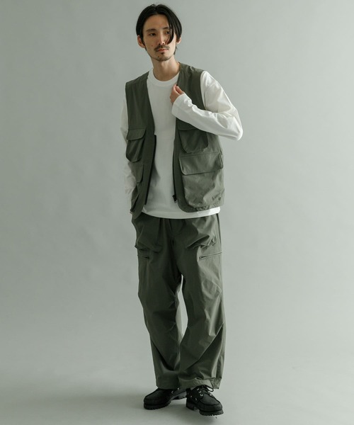URBAN RESEARCH（アーバンリサーチ）の「『撥水/速乾』『UR TECH POLIsh POLI』マルチミリタリーVEST（ベスト・メンズ・ブラック/オリーブ・MEDIUM/LARGE）」の18枚目の写真