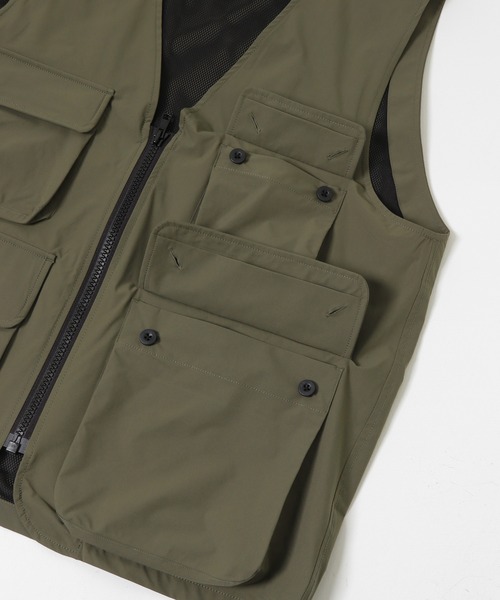 URBAN RESEARCH（アーバンリサーチ）の「『撥水/速乾』『UR TECH POLIsh POLI』マルチミリタリーVEST（ベスト・メンズ・ブラック/オリーブ・MEDIUM/LARGE）」の8枚目の写真