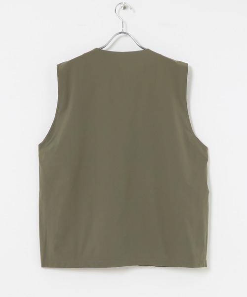 URBAN RESEARCH（アーバンリサーチ）の「『撥水/速乾』『UR TECH POLIsh POLI』マルチミリタリーVEST（ベスト・メンズ・ブラック/オリーブ・MEDIUM/LARGE）」の4枚目の写真