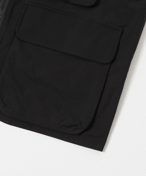 URBAN RESEARCH（アーバンリサーチ）の「『撥水/速乾』『UR TECH POLIsh POLI』マルチミリタリーVEST（ベスト・メンズ・ブラック/オリーブ・MEDIUM/LARGE）」の9枚目の写真