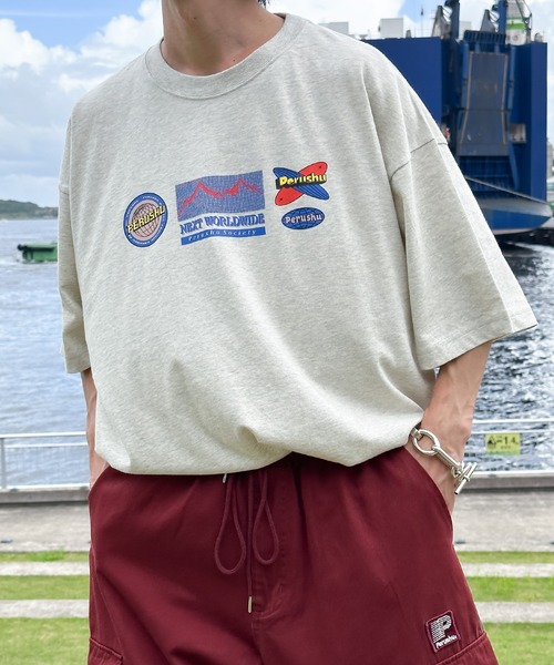 Perushu(ペルーシュ)の「レトロプリントTシャツ(Tシャツ/カットソー・メンズ・グレー系その他/ブラック/杢グレー/イエロー・MEDIUM/LARGE)」の9枚目の写真