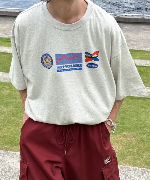 Perushu(ペルーシュ)の「レトロプリントTシャツ(Tシャツ/カットソー・メンズ・グレー系その他/ブラック/杢グレー/イエロー・MEDIUM/LARGE)」の10枚目の写真