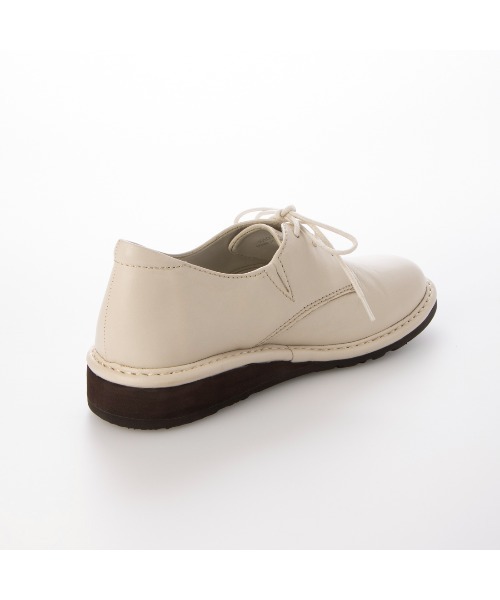 ing(イング)の「【サスティナブル】レースアップスリッポン(スリッポン・レディース・アイボリー/ブラック・L/S/M)」の11枚目の写真