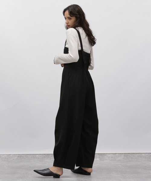 LAKOLE(ラコレ)の「バレルレッグサロペット / 976010(サロペット/オーバーオール・レディース・グレー/ブラック・SMALL/MEDIUM)」の7枚目の写真