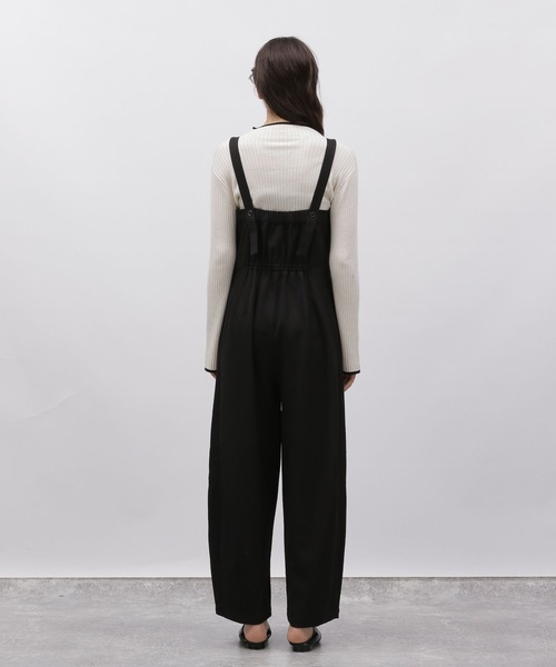 LAKOLE(ラコレ)の「バレルレッグサロペット / 976010(サロペット/オーバーオール・レディース・グレー/ブラック・SMALL/MEDIUM)」の11枚目の写真